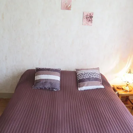 Holiday Maison Du Lac By Interhome Saint-Rabier